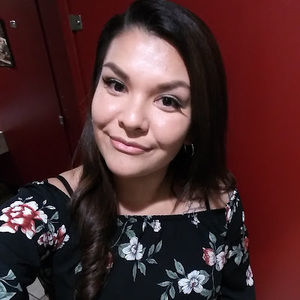 Meet your Posher, Alexis